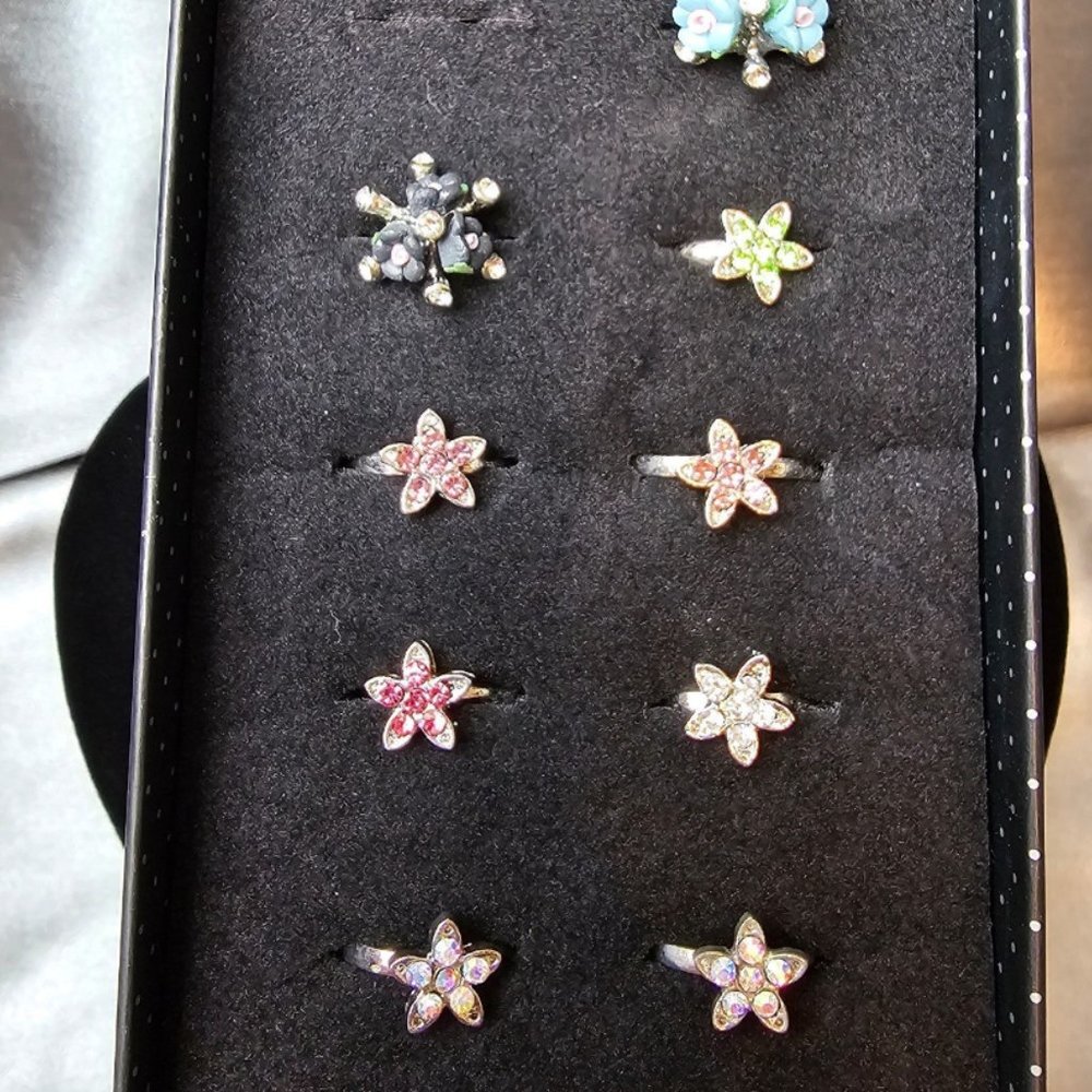 Girls Rings - Picture 9 of 10